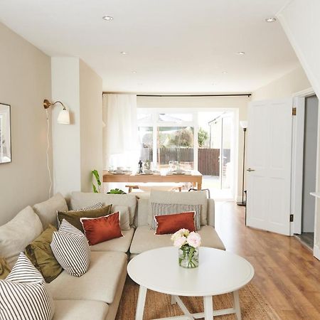 Ser Ar Y Bryn- Lovely Family Home With Garden, Walk To The Village And Beach Saundersfoot Esterno foto